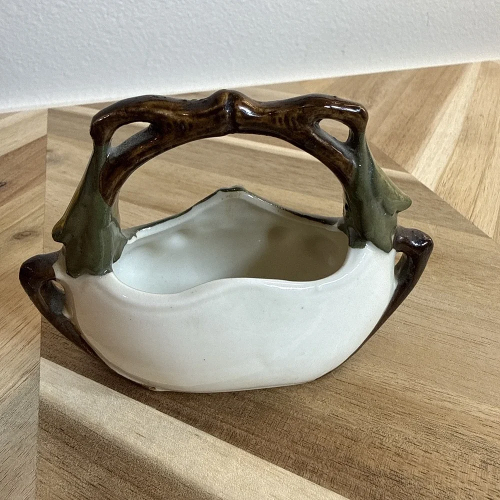 Meissen Vase Antique China Porcelain Basket‎ 4x3